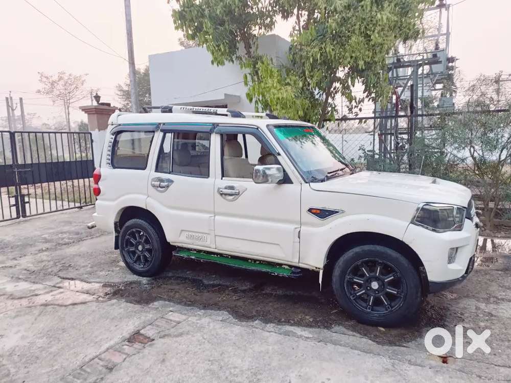 Mahindra Scorpio 2015 Diesel Well Maintained