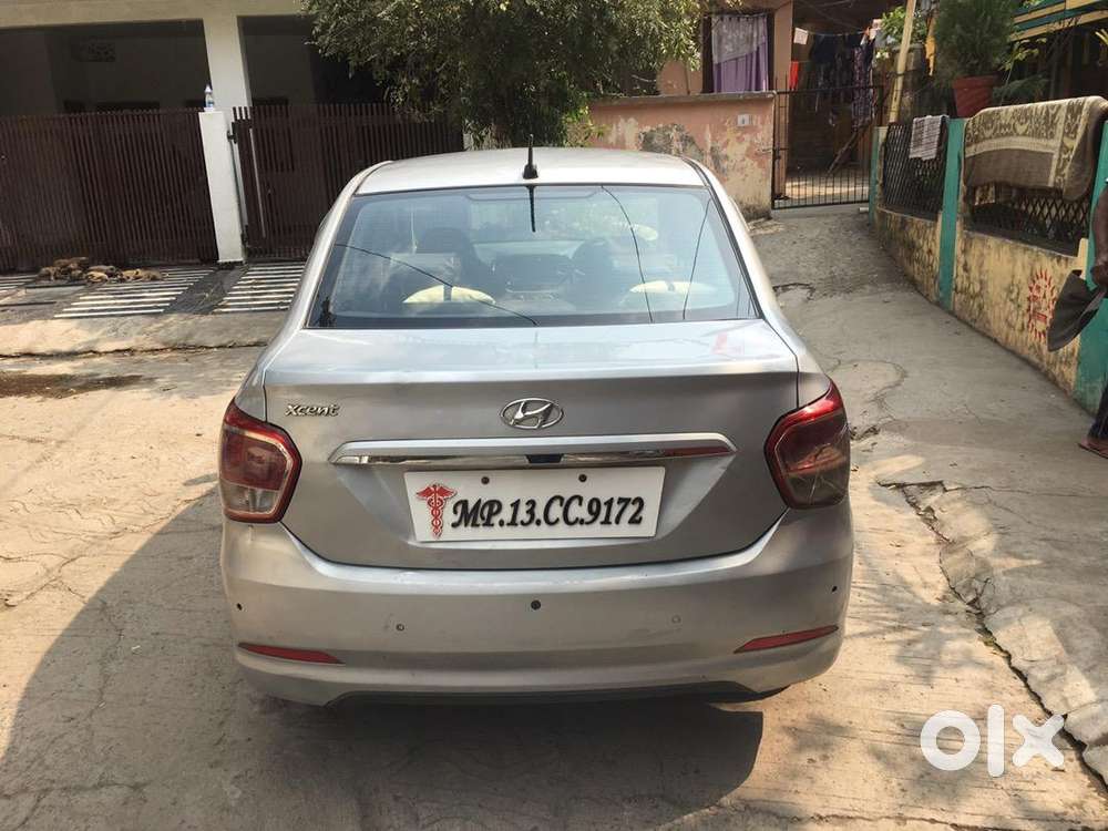 Hyundai Xcent 2016 Diesel Well Maintained