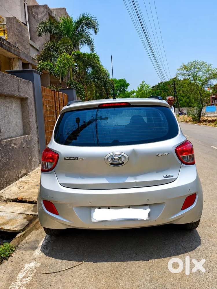Hyundai Grand I10 Sportz 2016  Well Maintained  Good Condition