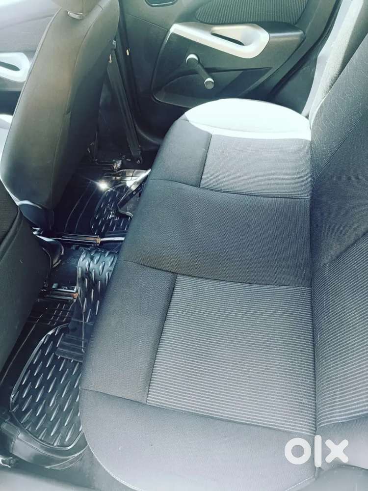 2012 Model Registered 2013