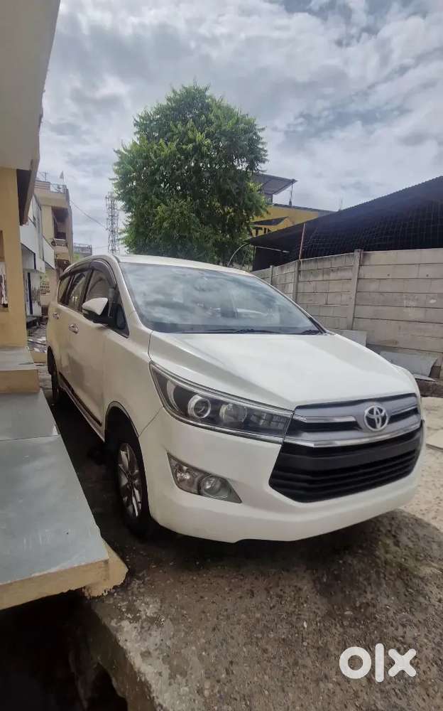 Toyota Innova Crysta 2017 2nd Owner
