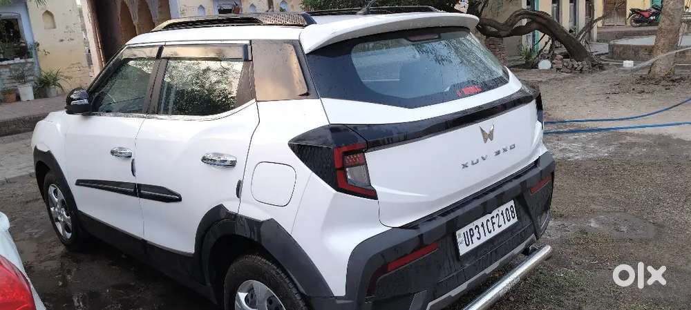 Mahindra Xuv 3xo 2024 Petrol 9000 Km Driven