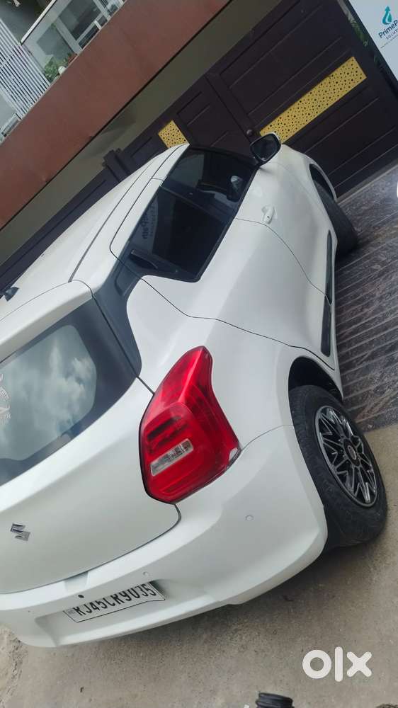Maruti Suzuki Swift Vxi Optional, 2022, Petrol