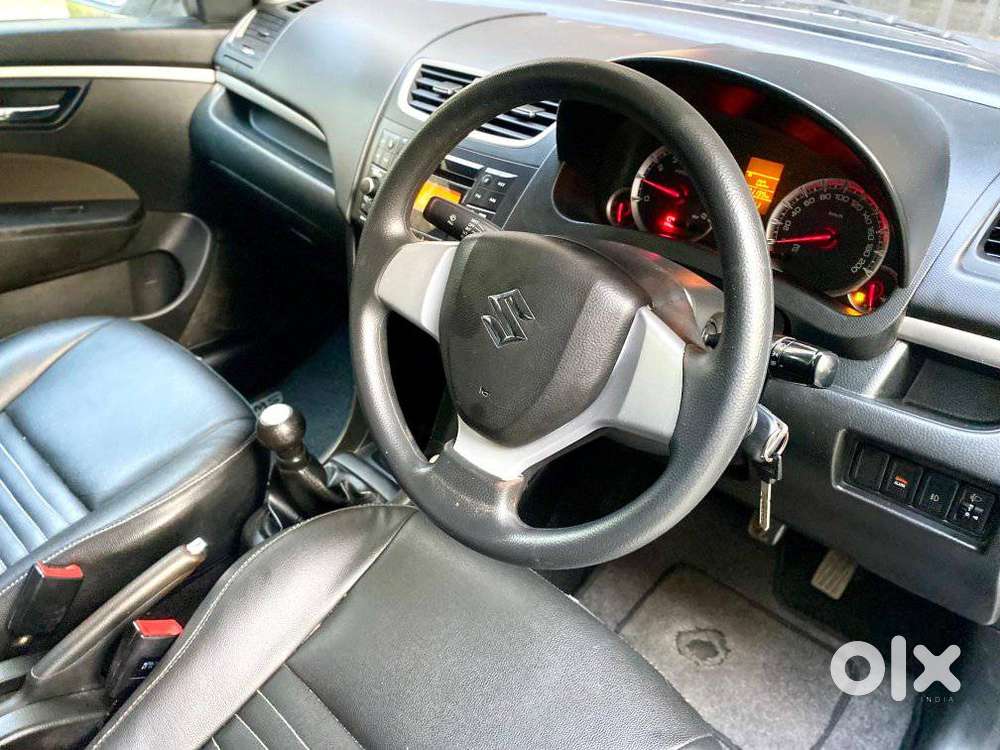 Maruti Suzuki Swift Vxi Abs Bsiv, 2016, Petrol
