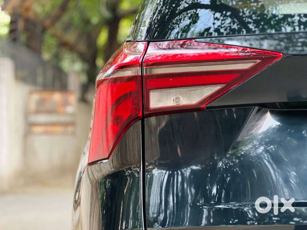 Mahindra Xuv700 2.0 Ax 7 Petrol At Luxury Pack Str, 2024, Petrol