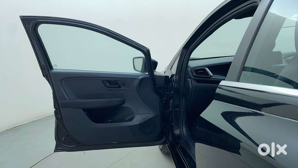 Tata Altroz 1.2 Xz Plus I-turbo Petrol Dark Edition, 2023, Petrol