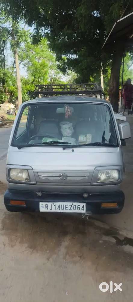 हां जी बेच रहे हैं गाड़ी है एकदम ओके