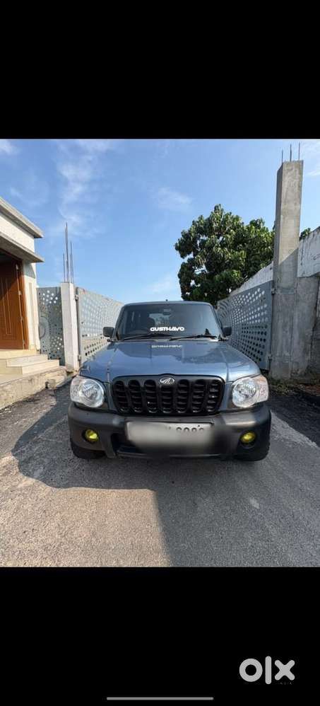 Mahindra Scorpio Classic 2005