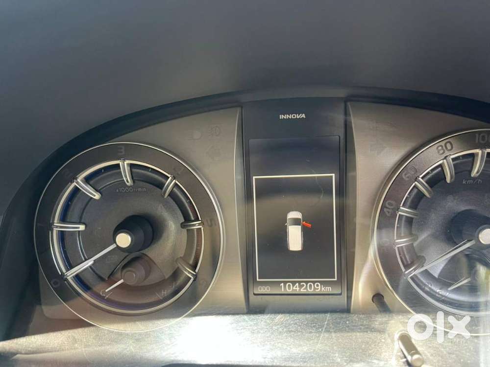 Innova Crysta 2.8 Zx At (top End) Well Maintained Car