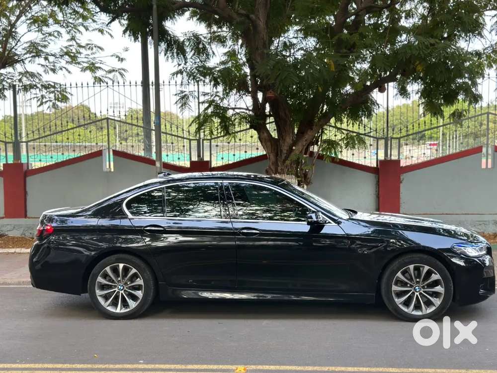 Bmw 520d Black Colour Convert New Shape Showroom Condition Car