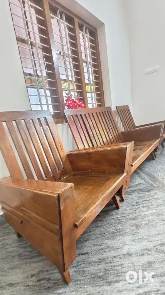 Sofa set with cushion