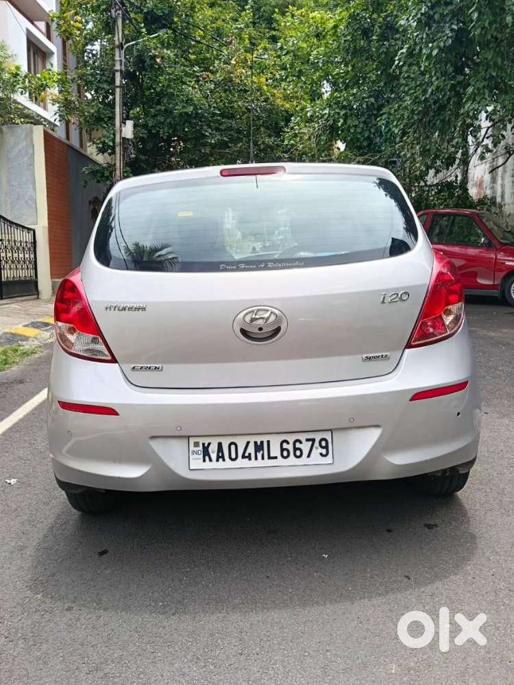 Hyundai i20 Sportz Option 1.4 CRDi, 2013, Diesel