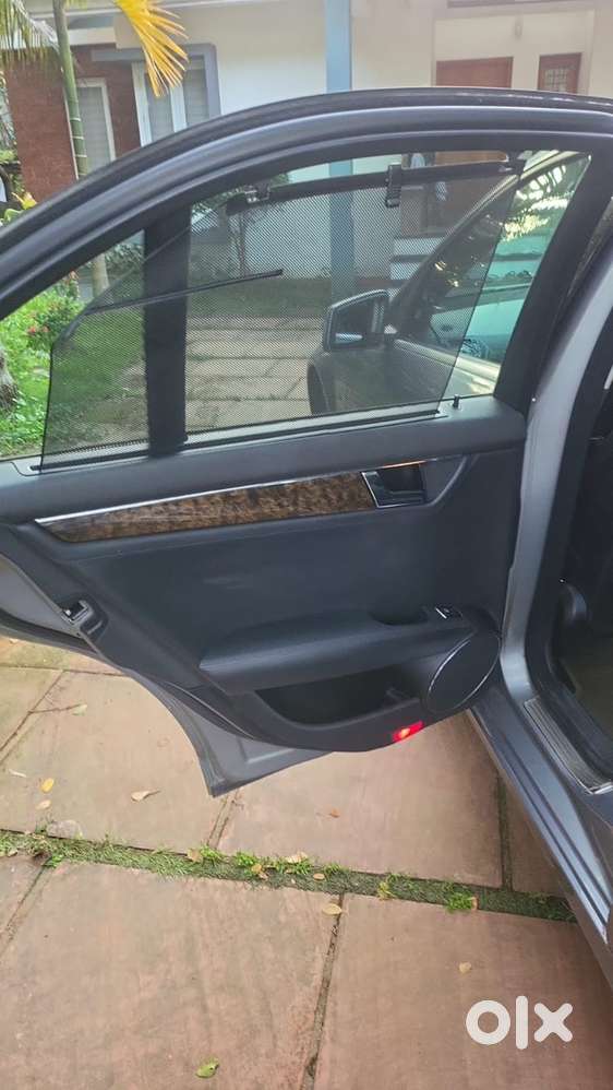 Mercedes-benz C-class 2011
