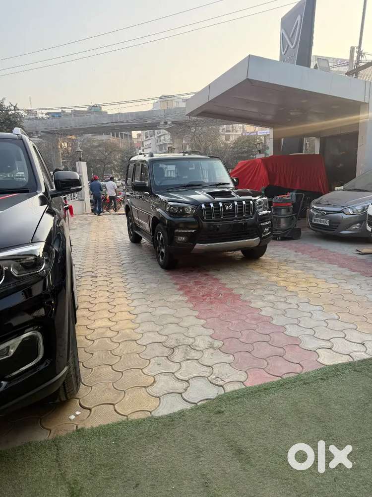 Mahindra Scorpio Classic 2.2 S 11 Mt 7 Str Model From 2026 Only 6000km