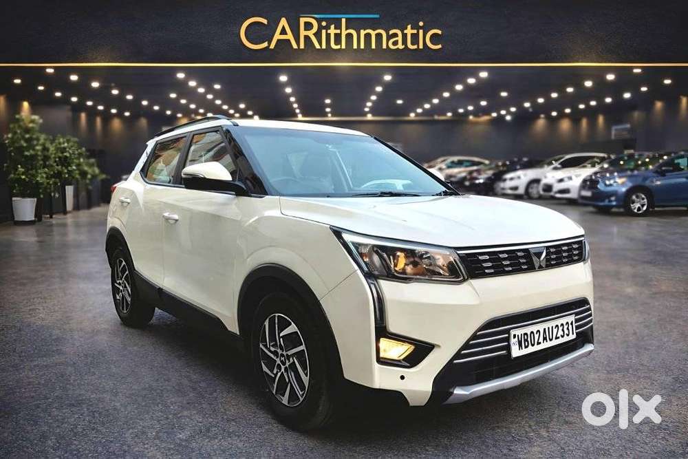 Mahindra Xuv300 1.2 W8 (o) Amt Petrol, 2023, Petrol
