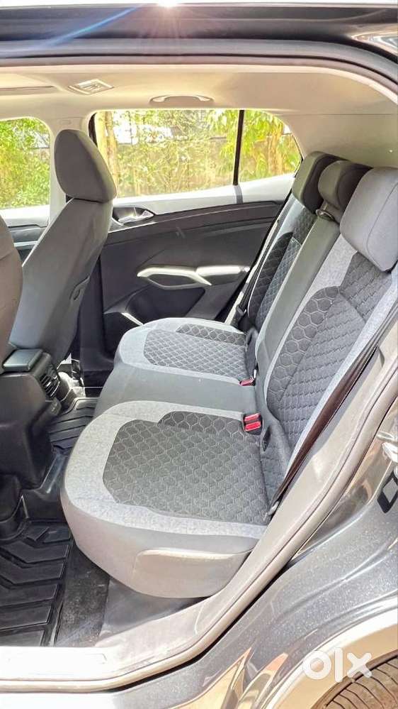 Skoda Kylaq Signature Plus At, 2026