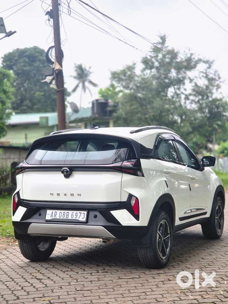 Tata Nexon Creative Plus S 1.2 Revotron Petrol 6 Mt, 2025, Petrol