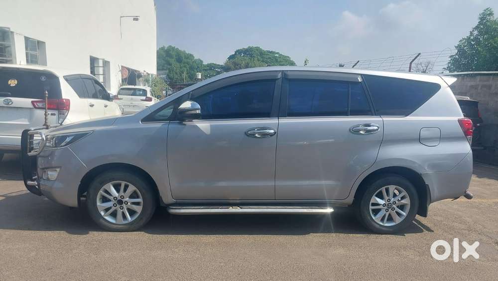 Toyota Innova Crysta 2.4 V, 2017, Diesel