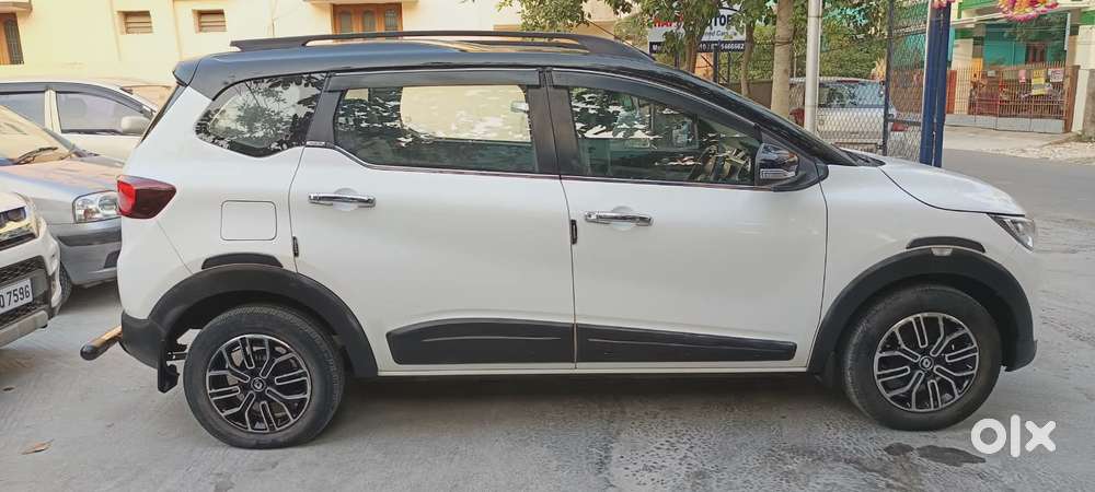 Renault Triber Rxz, 2020, Petrol