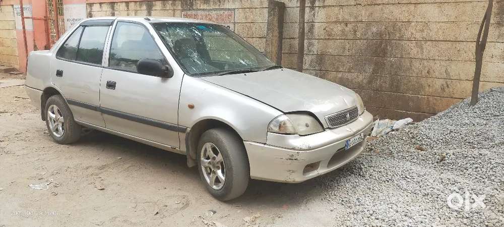 Maruti Suzuki Esteem 2003 Petrol,