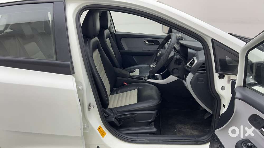 Tata Altroz Xz, 2020, Petrol