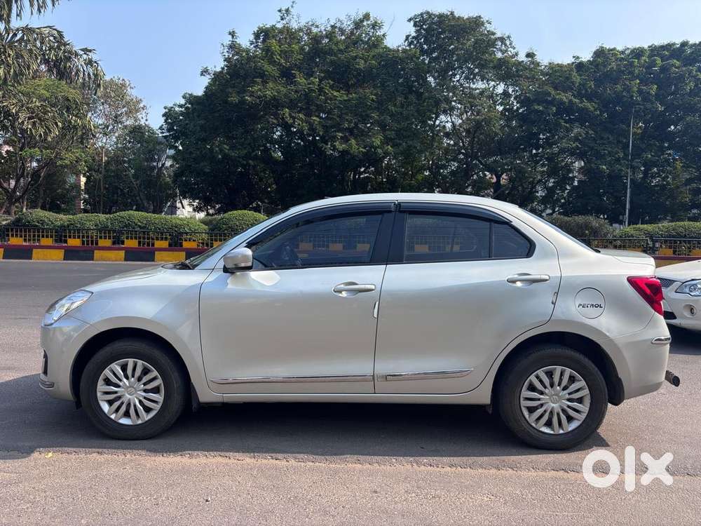 Maruti Suzuki Swift Dzire Vxi(o) Mt, 2018, Petrol