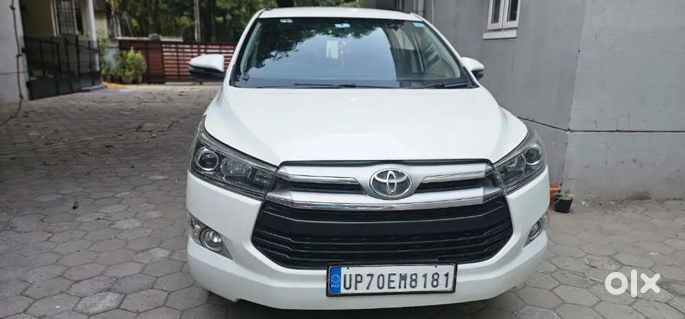 Toyota Innova Crysta V Diesel 2018 No Replacement Non Accident Orginal