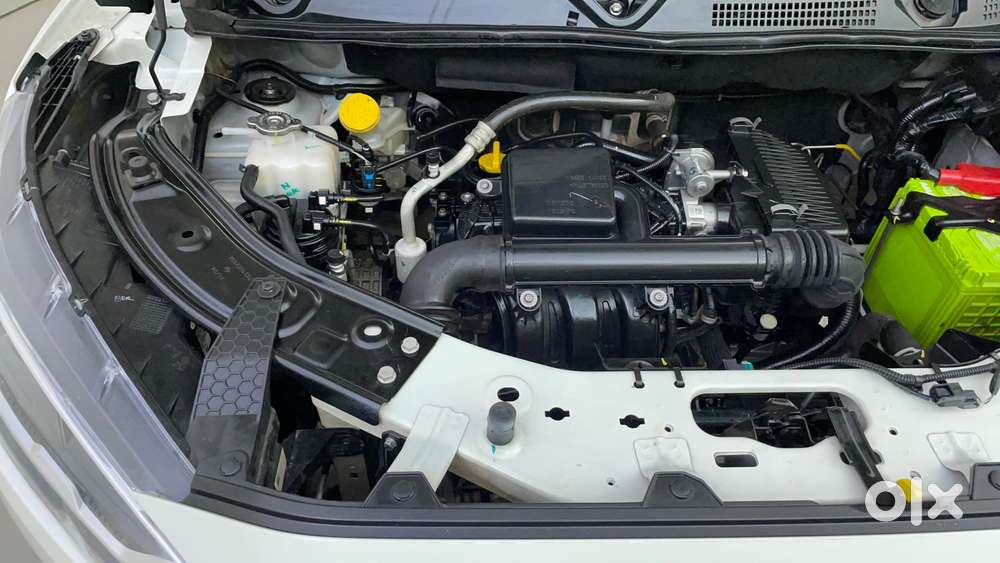Nissan Magnite 1.0 Xv Premium Dual Tone, 2024, Petrol