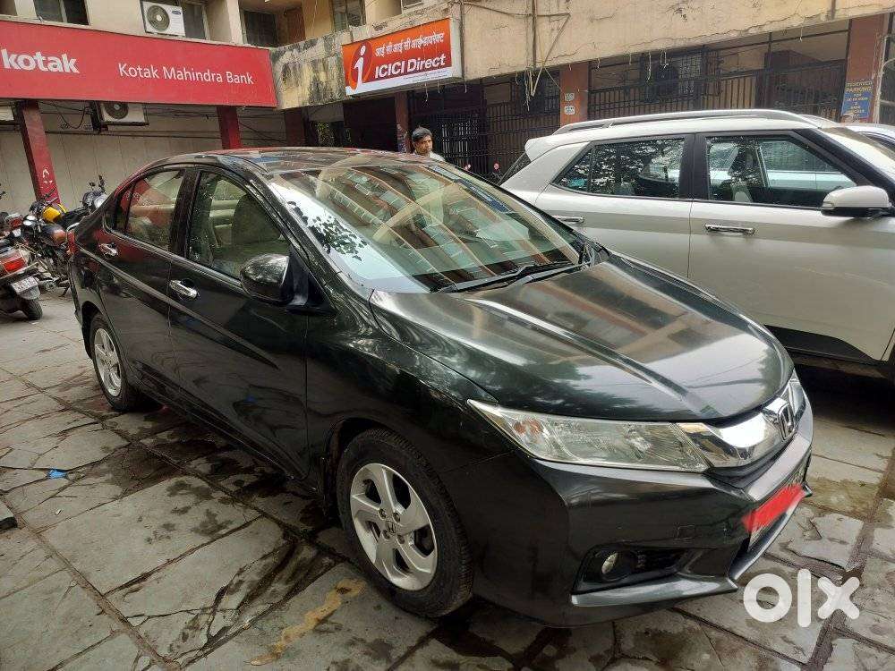 Honda City V At Sunroof I-vtec, 2015, Petrol
