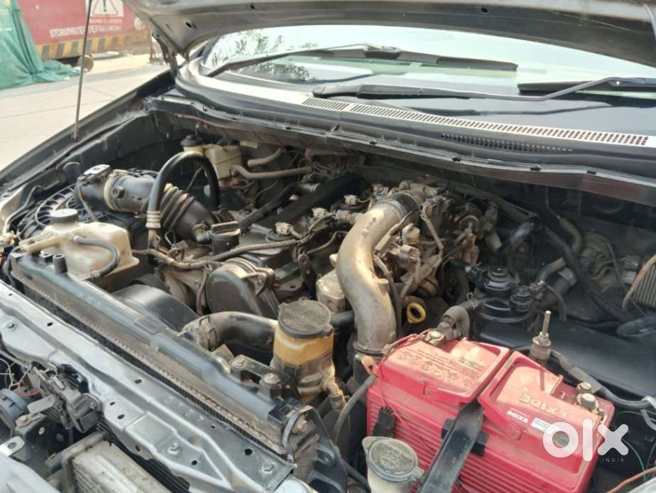 Toyota Innova 2.5 G (diesel) 8 Seater, 2011, Diesel