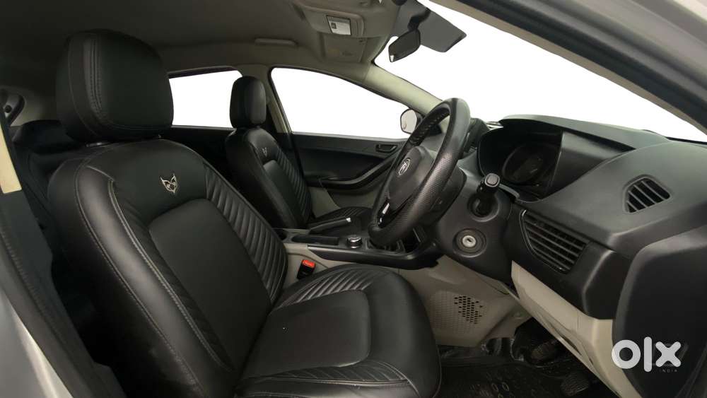 Tata Nexon 1.2 Revotron Xe, 2018, Petrol