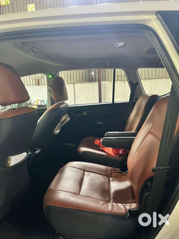 Toyota Innova Crysta [2020-ongoing] 2.4 Gx 7 Str, 2022, Diesel
