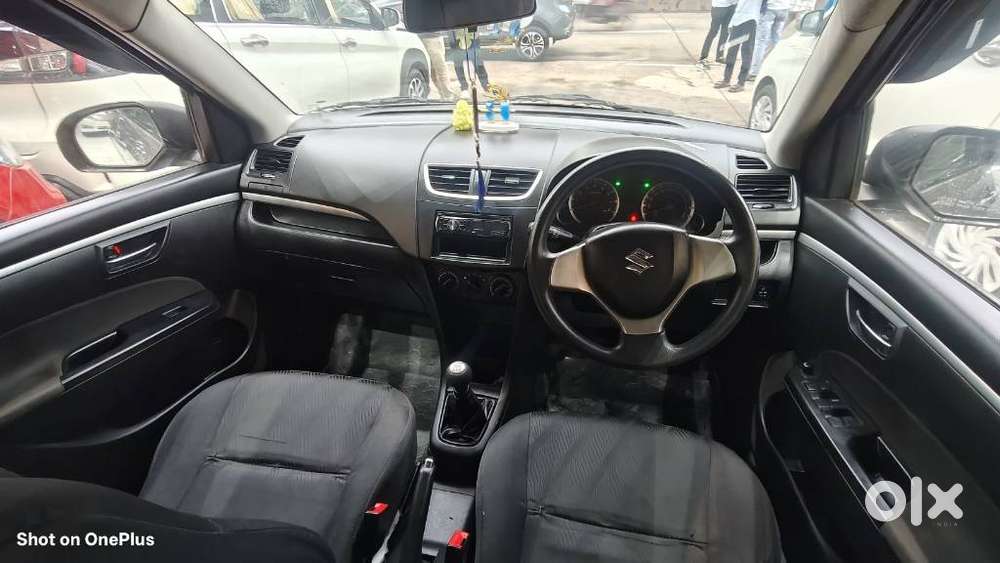 Maruti Suzuki Swift Vxi 1.2 Abs Bs-iv, 2012, Petrol