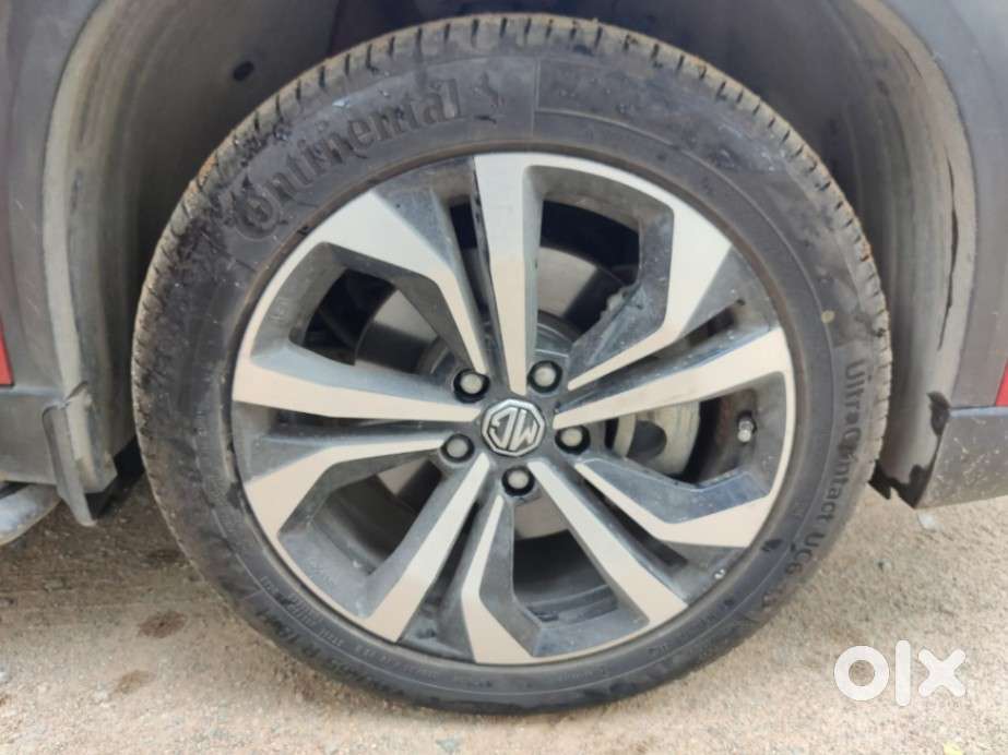 Mg Hector Plus Savvy Pro 1.5 Turbo Petrol Cvt 6 Str, 2023, Petrol