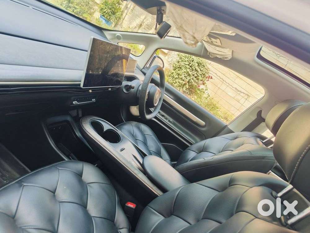 Mg Windsor Ev Essence, 2024, Electric