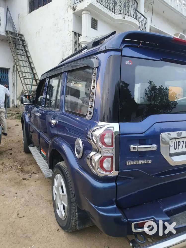 Mahindra Scorpio  2015 S4