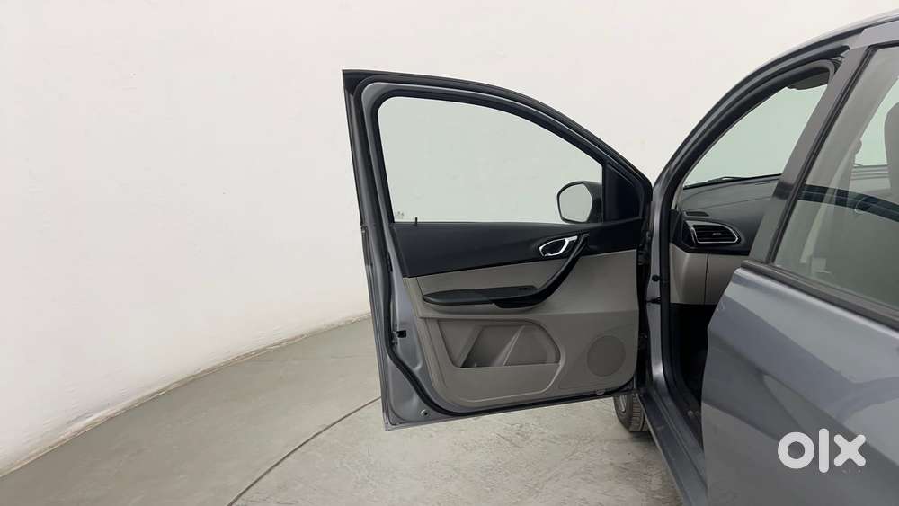 Tata Tiago Xza Plus, 2019, Petrol
