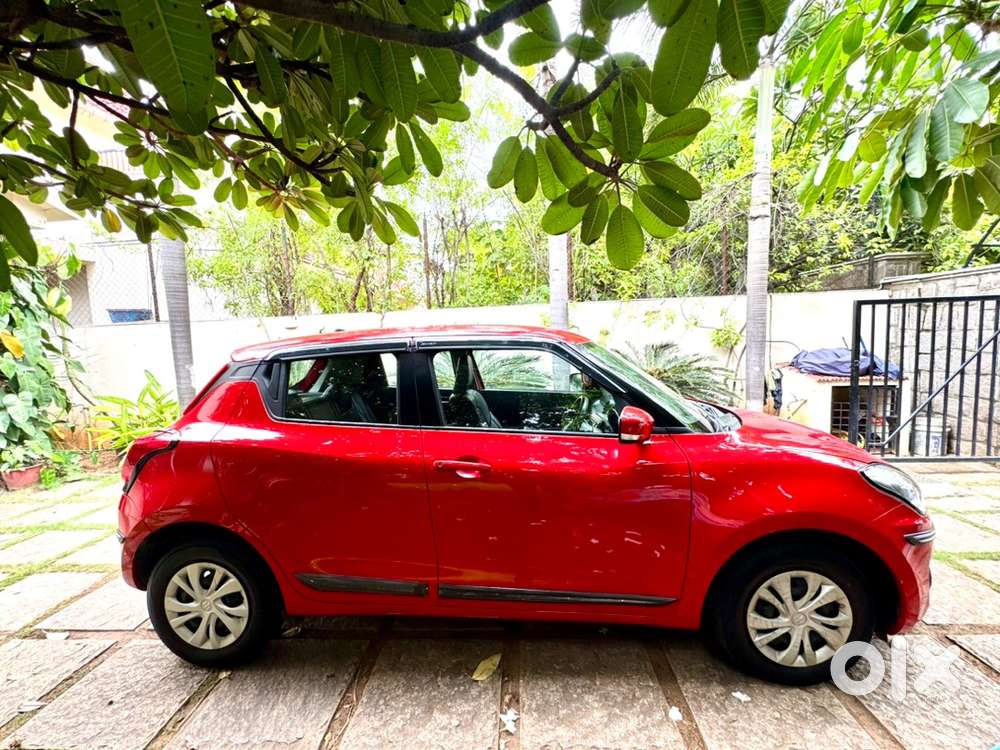 2020 Maruti Suzuki Swift Vxi Amt Petrol