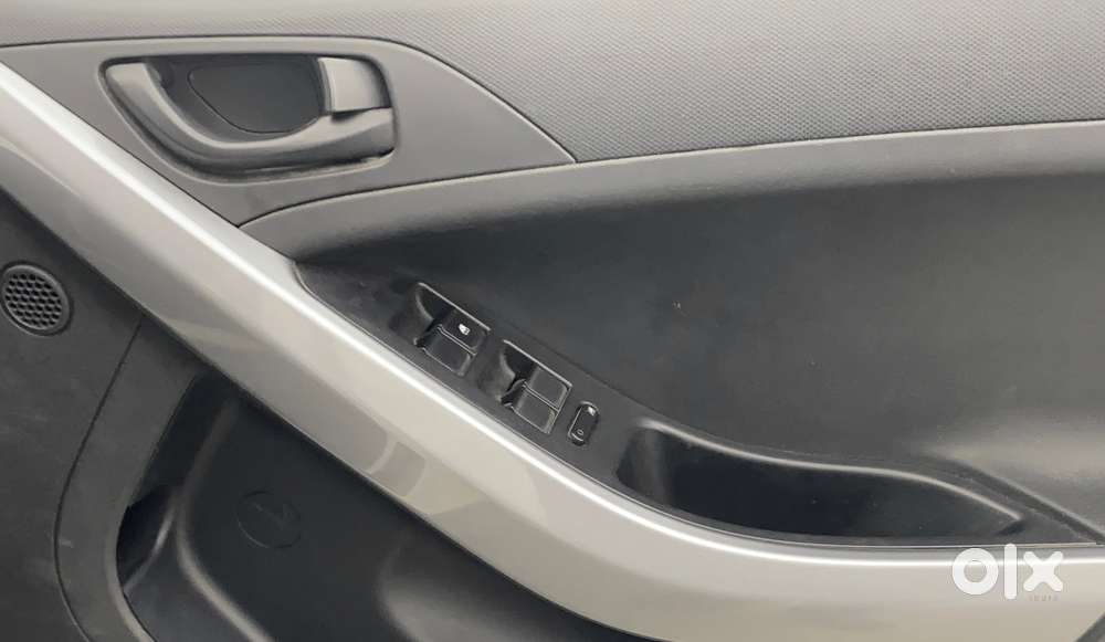 Tata Nexon 1.2 Revotron Xm (s), 2020, Petrol