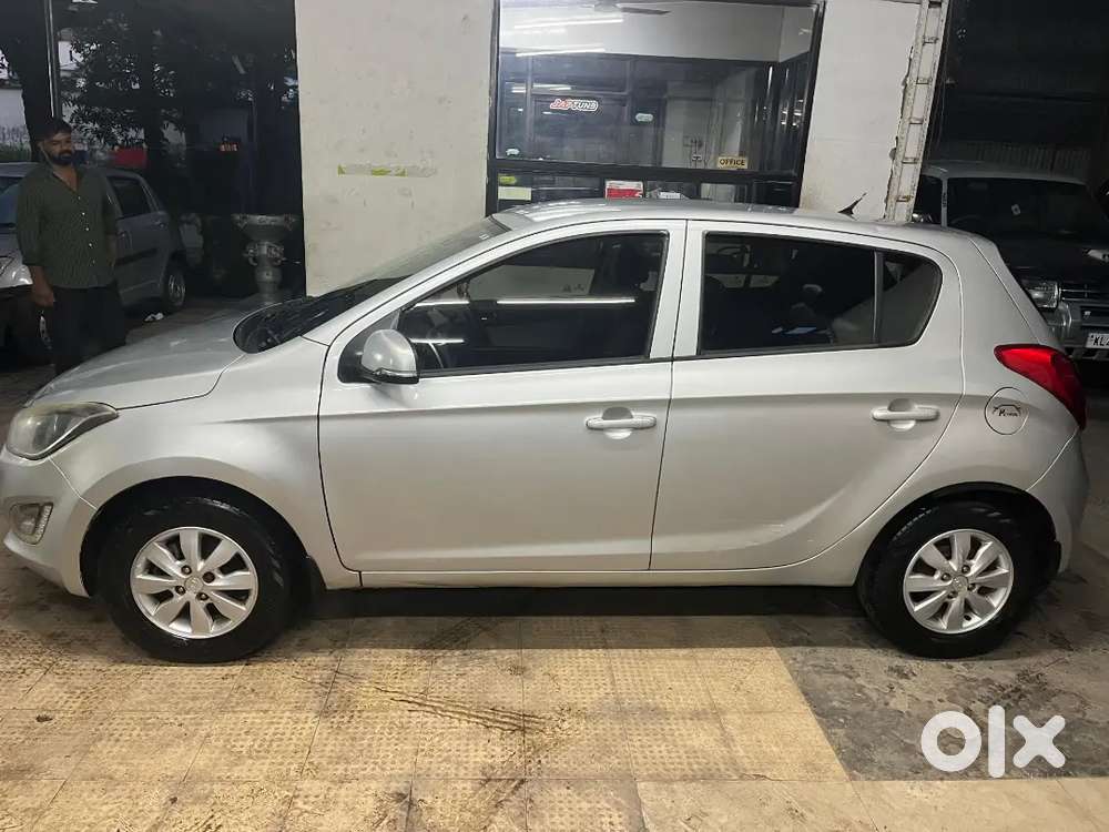 Hyundai I20 Sportz Petrol 2014