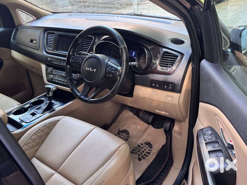 Kia Carnival Limousine Plus 7 Str, 2022, Diesel