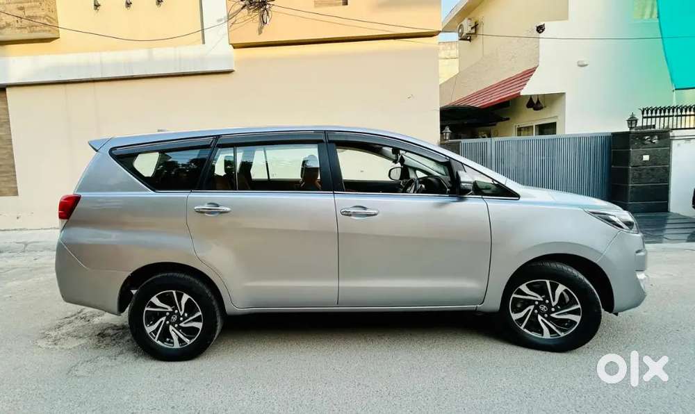 Innova Crysta Vx 2023 Diesel Manual1st Owner Vip Number Included
