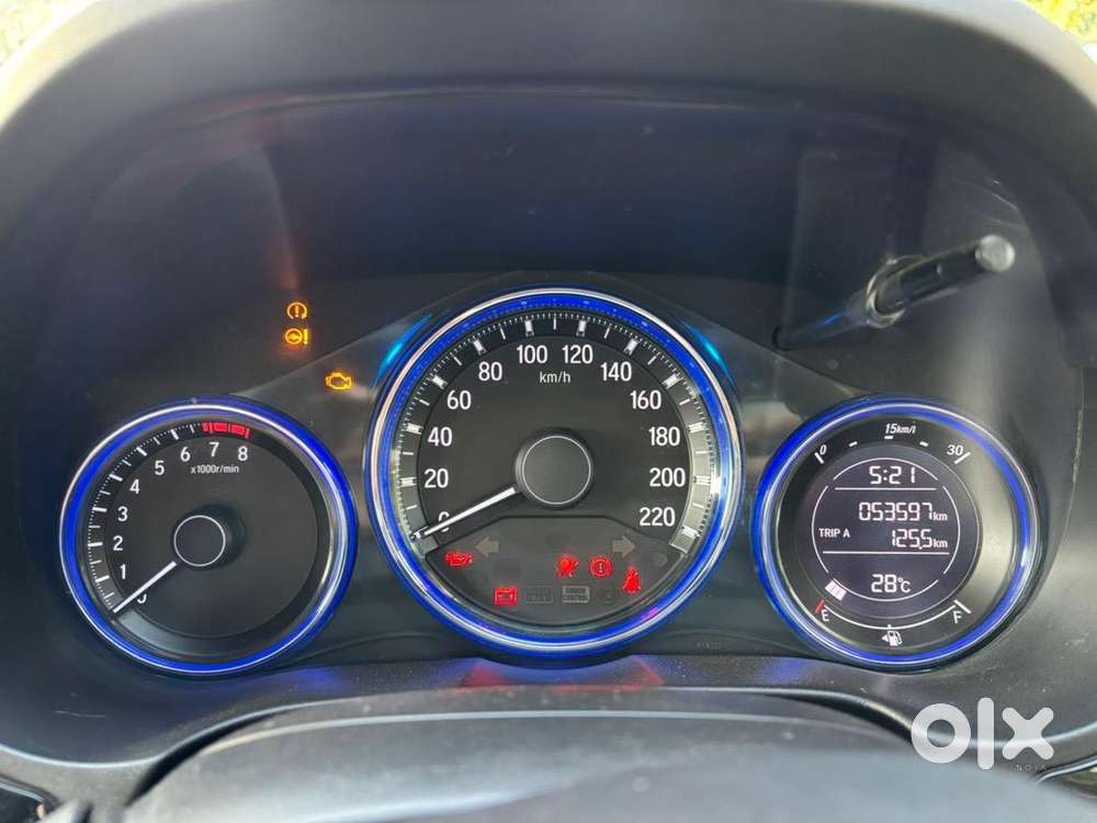 Honda City Vx Mt 2016  53k Km  Second Top Model  White