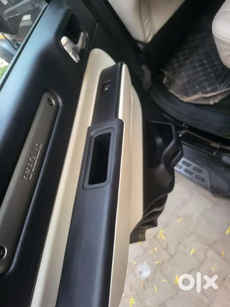 Mahindra Thar Roxx Diesel 2025