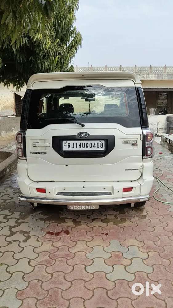 Mahindra Scorpio 2.2 Hybrid 2017