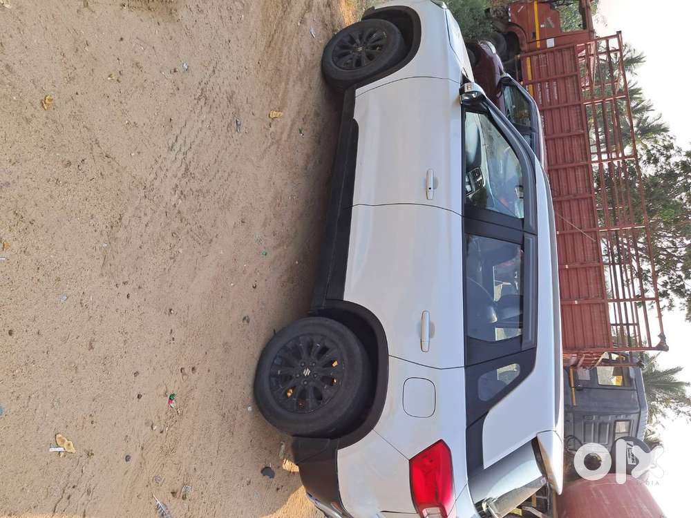 Vitara Brezza Petrol Zxi