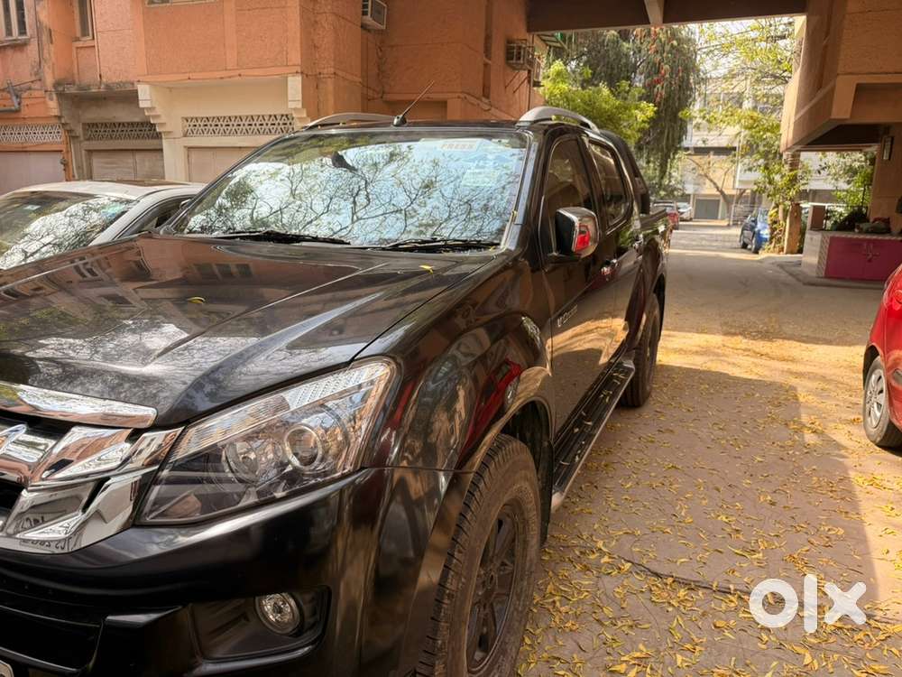 Isuzu V-cross 2017 Diesel Well Maintained