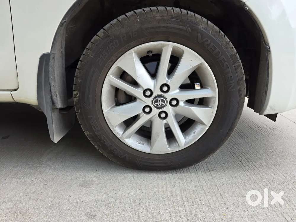 Toyota Innova Crysta 2017