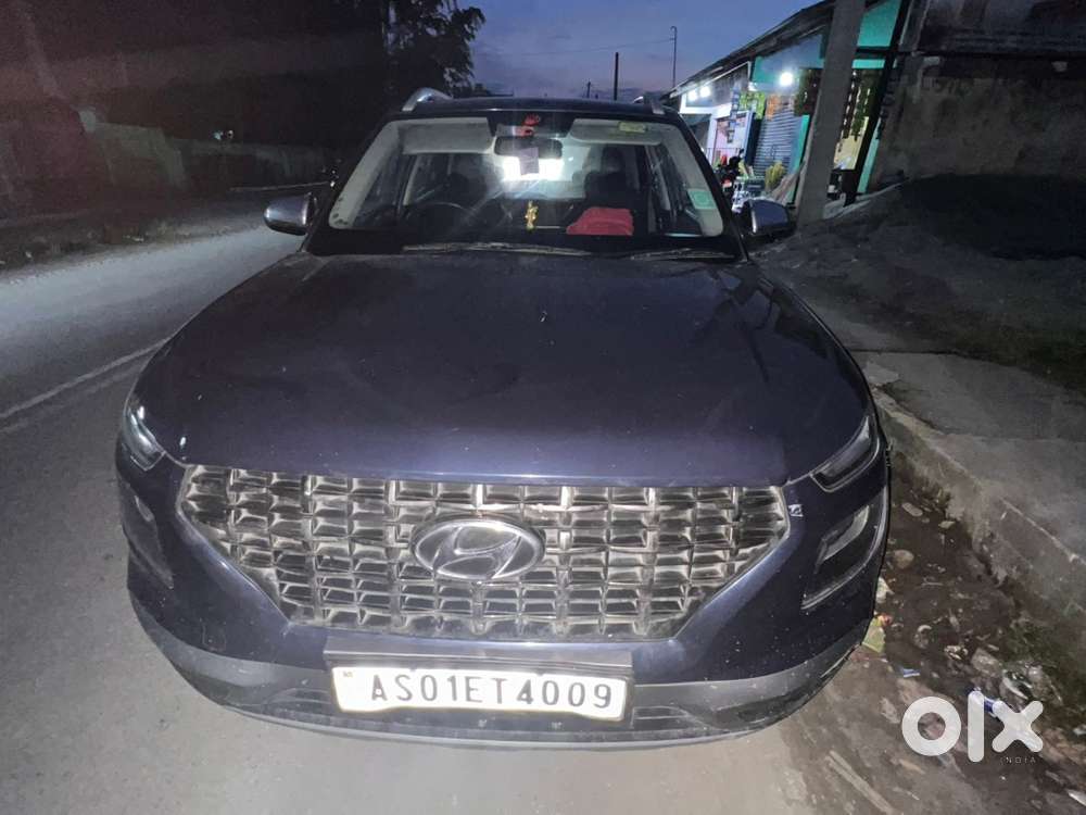 Hyundai Venue 2021 Petrol Well Maintained