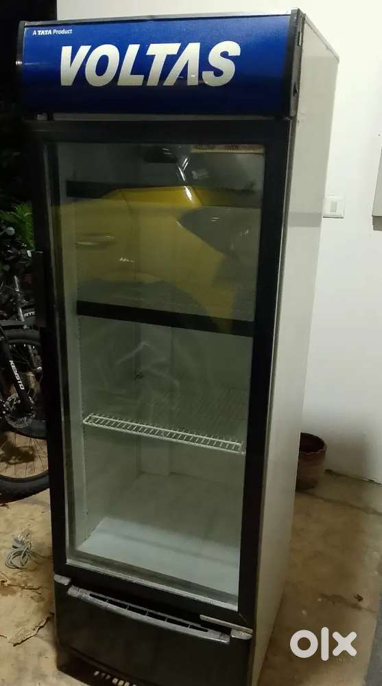 VOLTAS 320L FRIDGE IN NICE CONDITION WITHOUT ANY DAMAGE